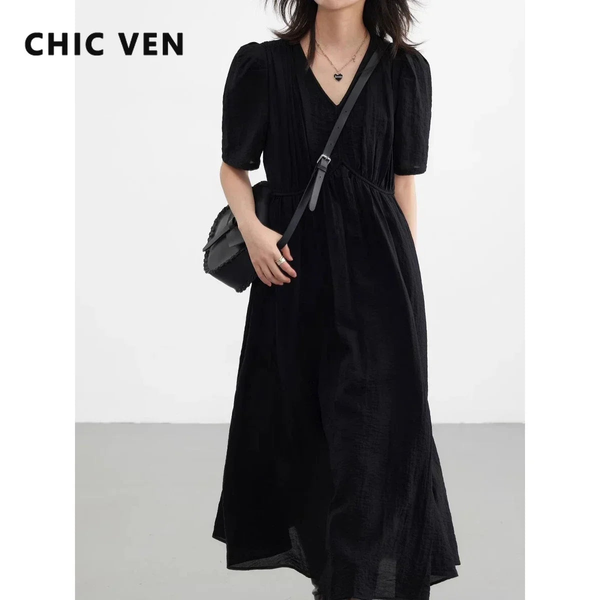 【大人モード】パフスリーブVネックロングワンピース